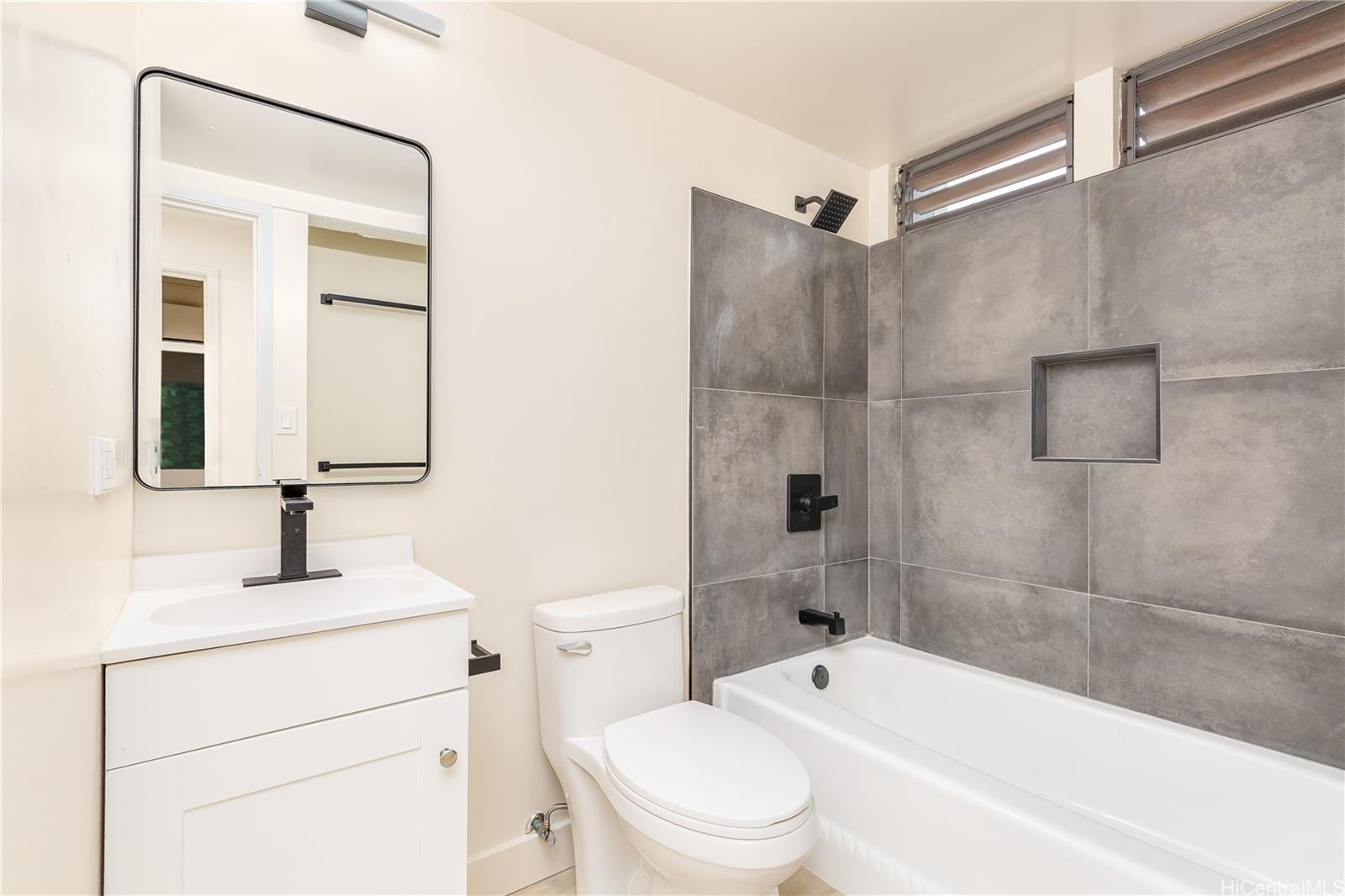 486 Kawaihae Street  Unit C