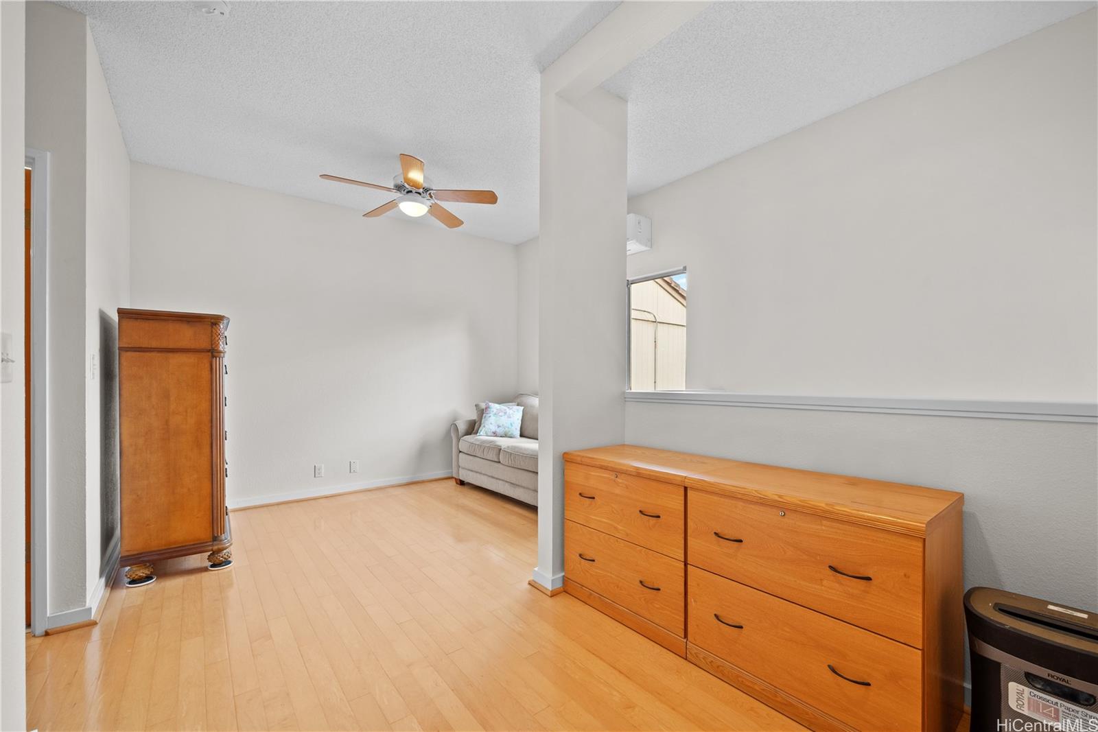 Photo 14 of 24