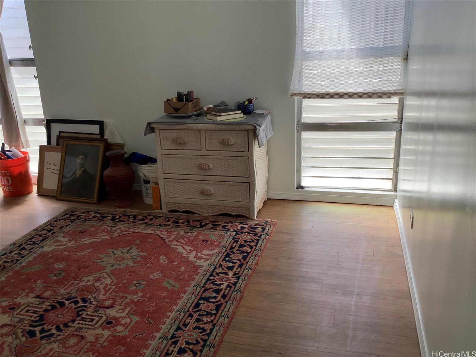 Photo 8 of 11