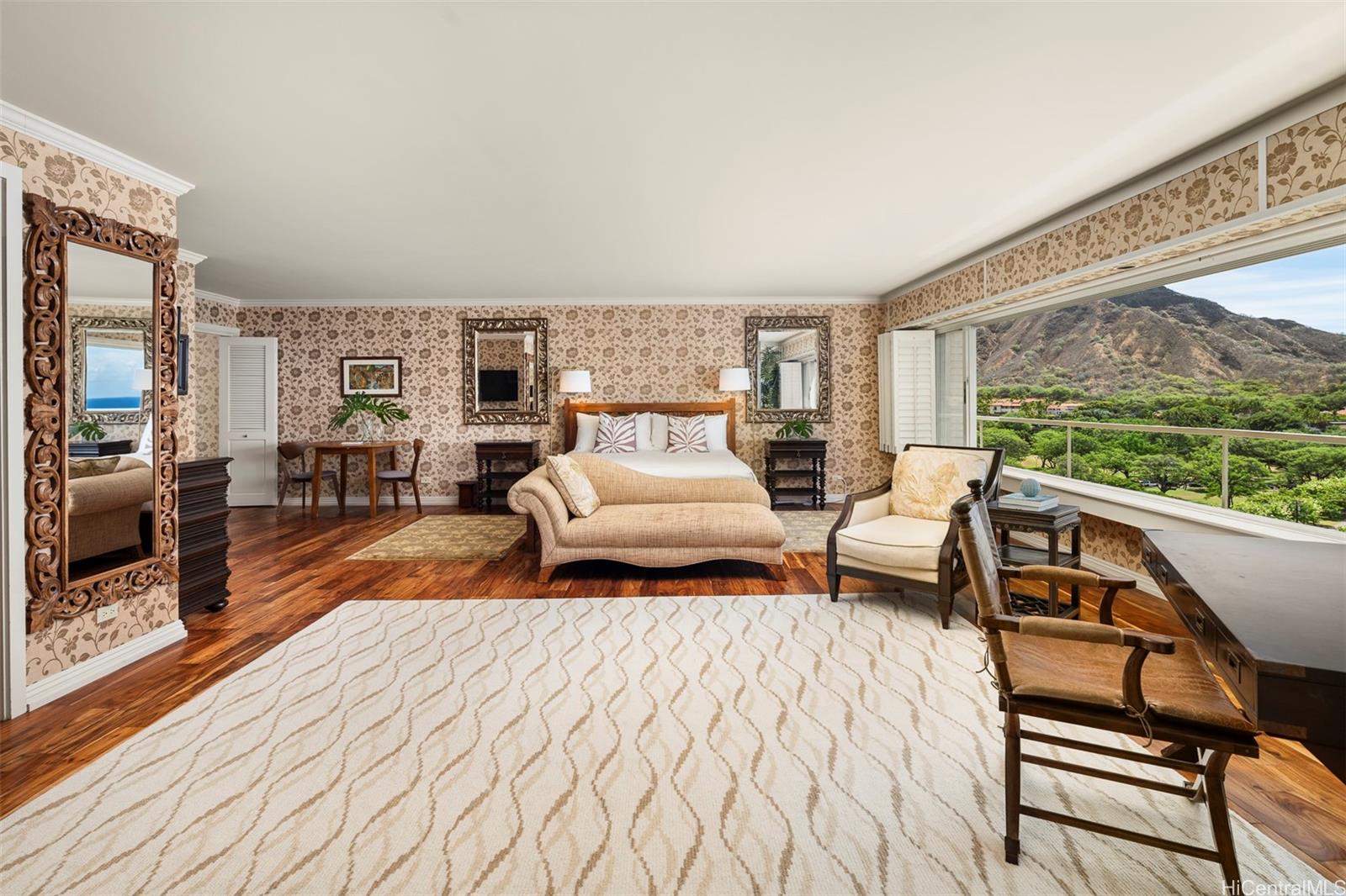 2895 Kalakaua Avenue  Unit 1403, 1404 & 1405