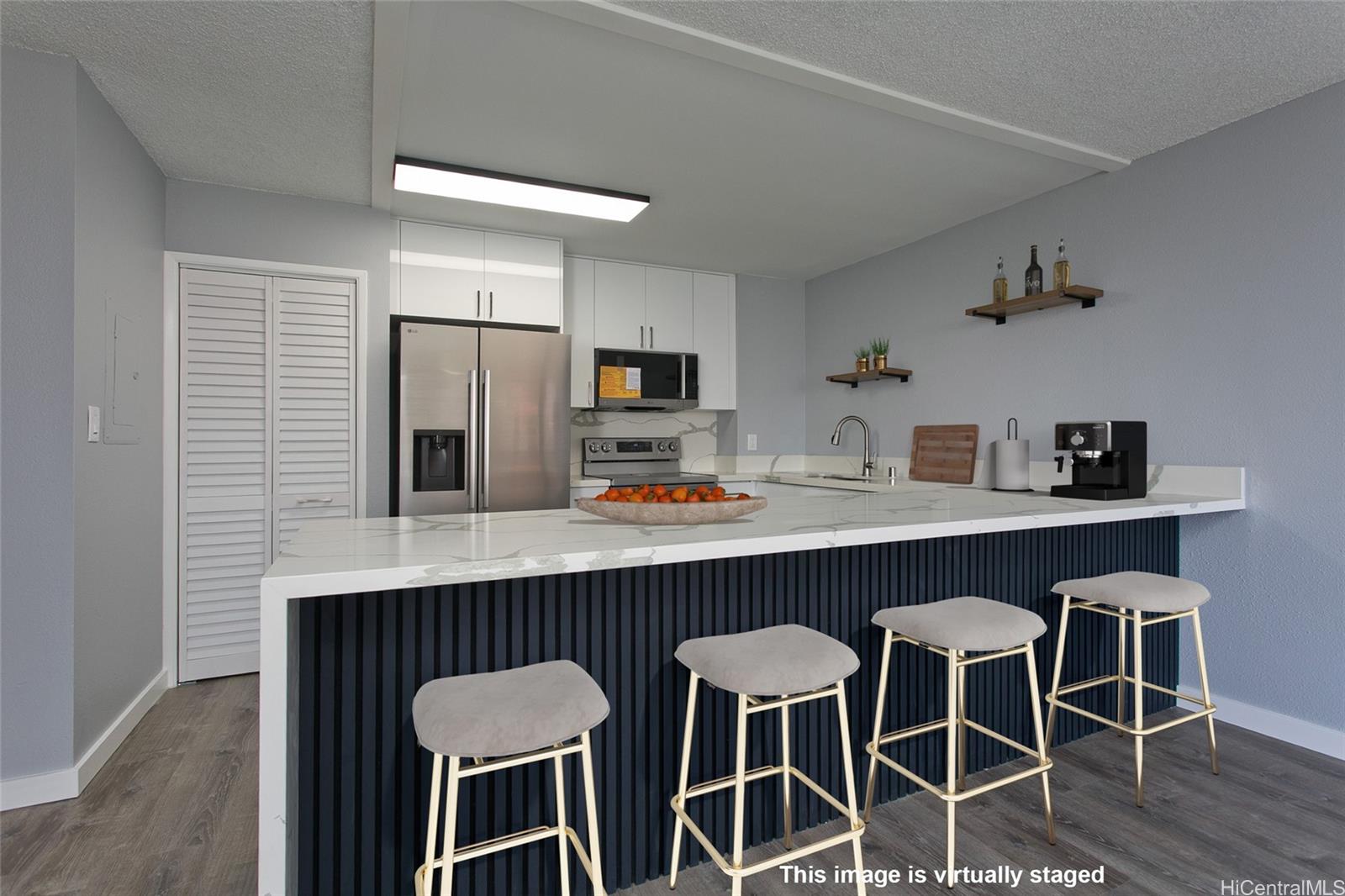 55 S Kukui Street D602