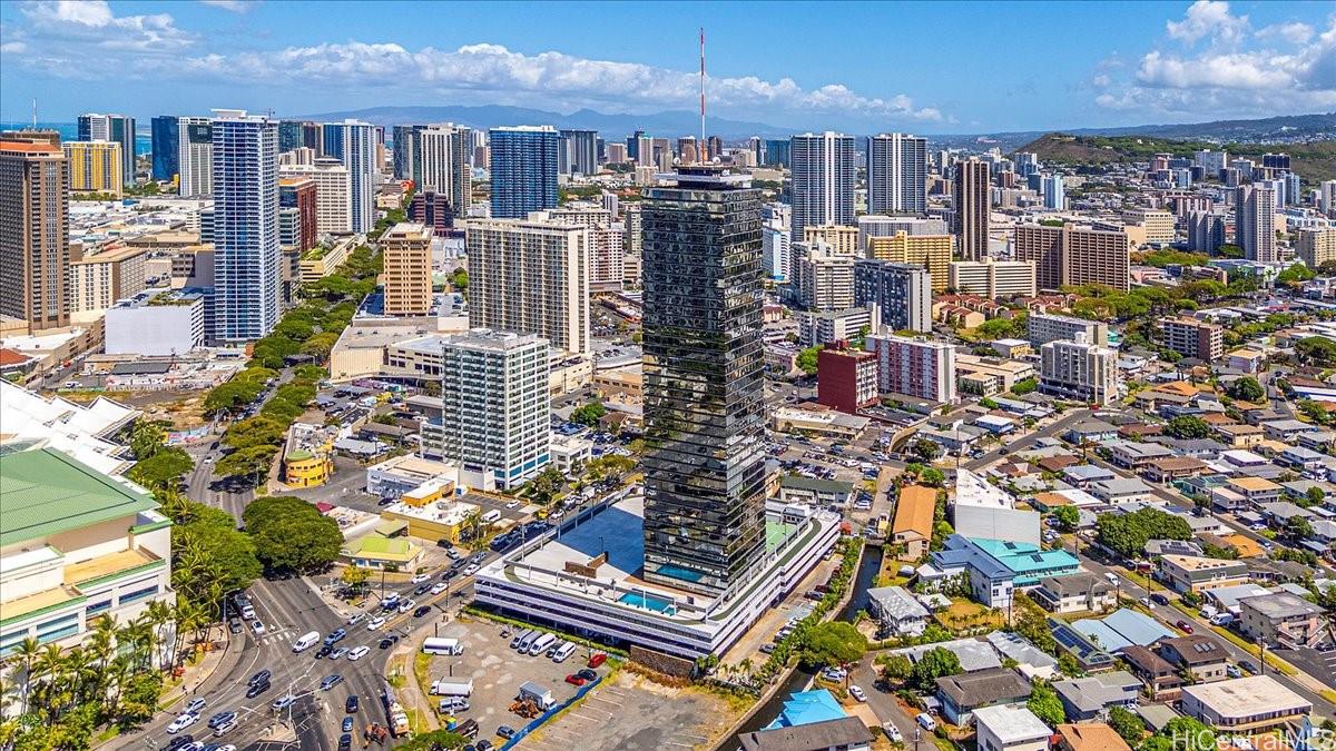 1750 Kalakaua Avenue  Unit 1303
