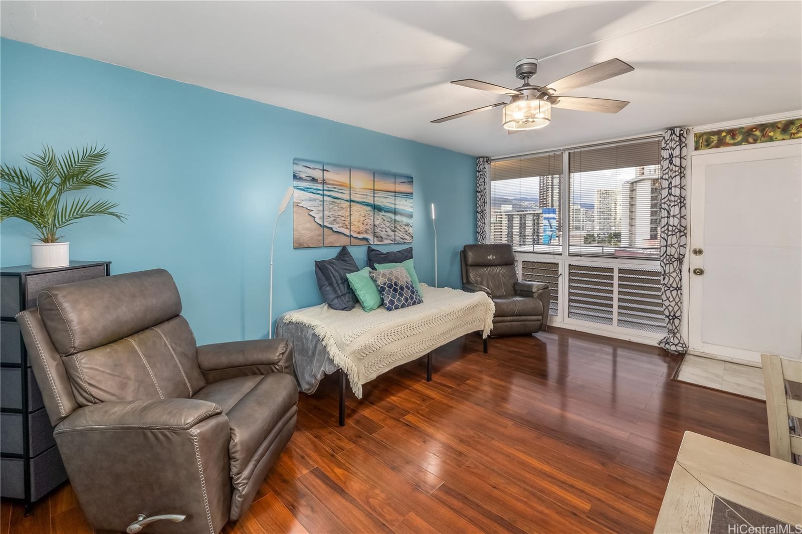 425 Ena Road 1207B