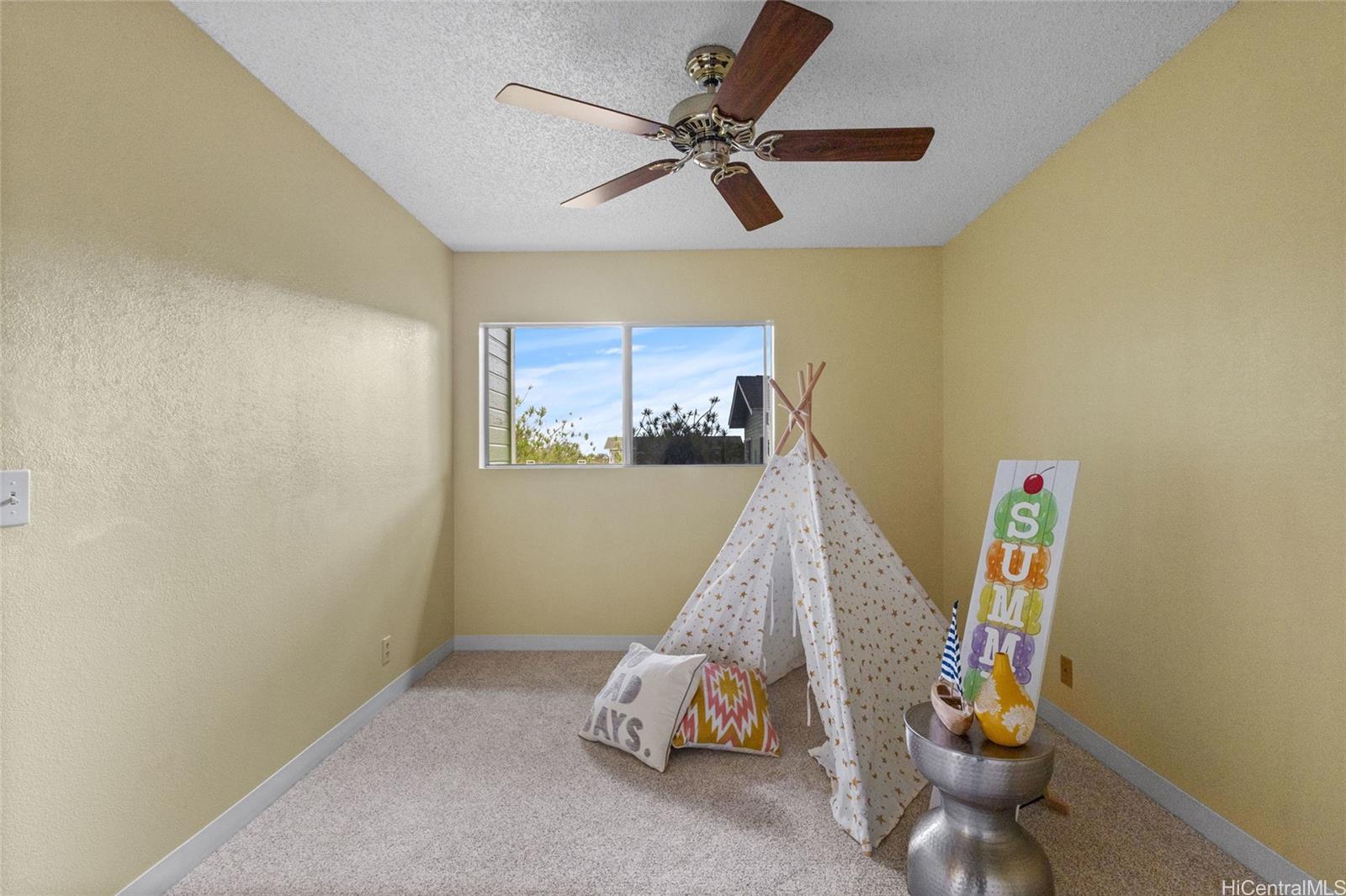 Photo 14 of 25