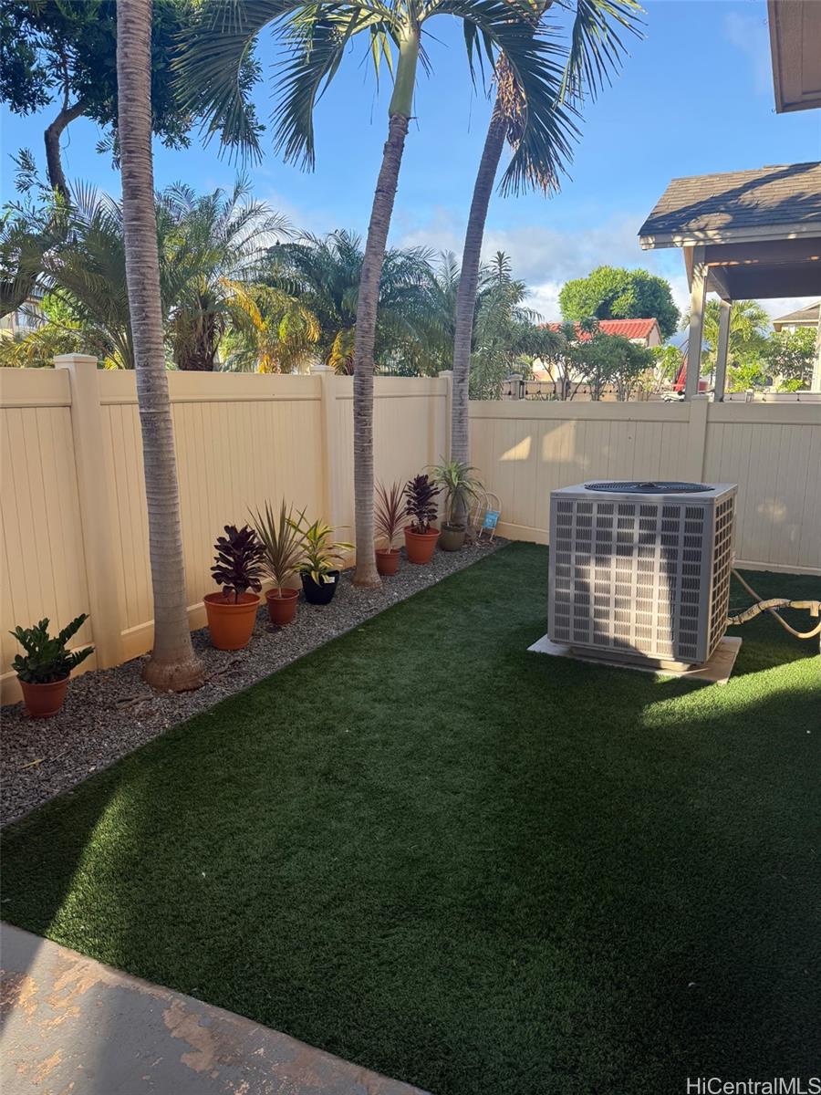 Photo 16 of 16