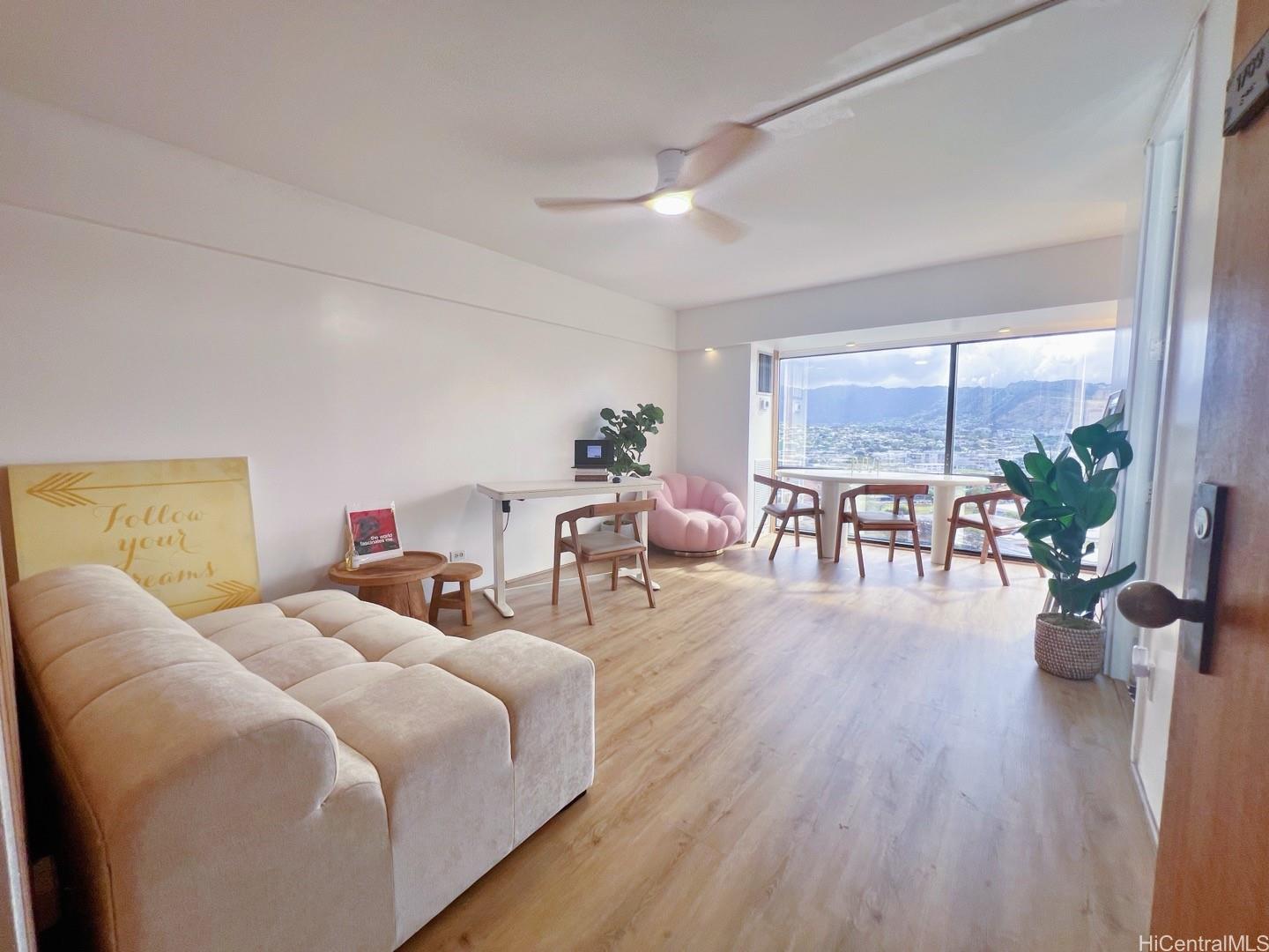 1750 Kalakaua Avenue  Unit 1709