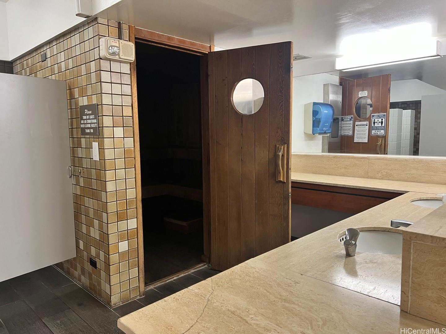 1750 Kalakaua Avenue  Unit 1709