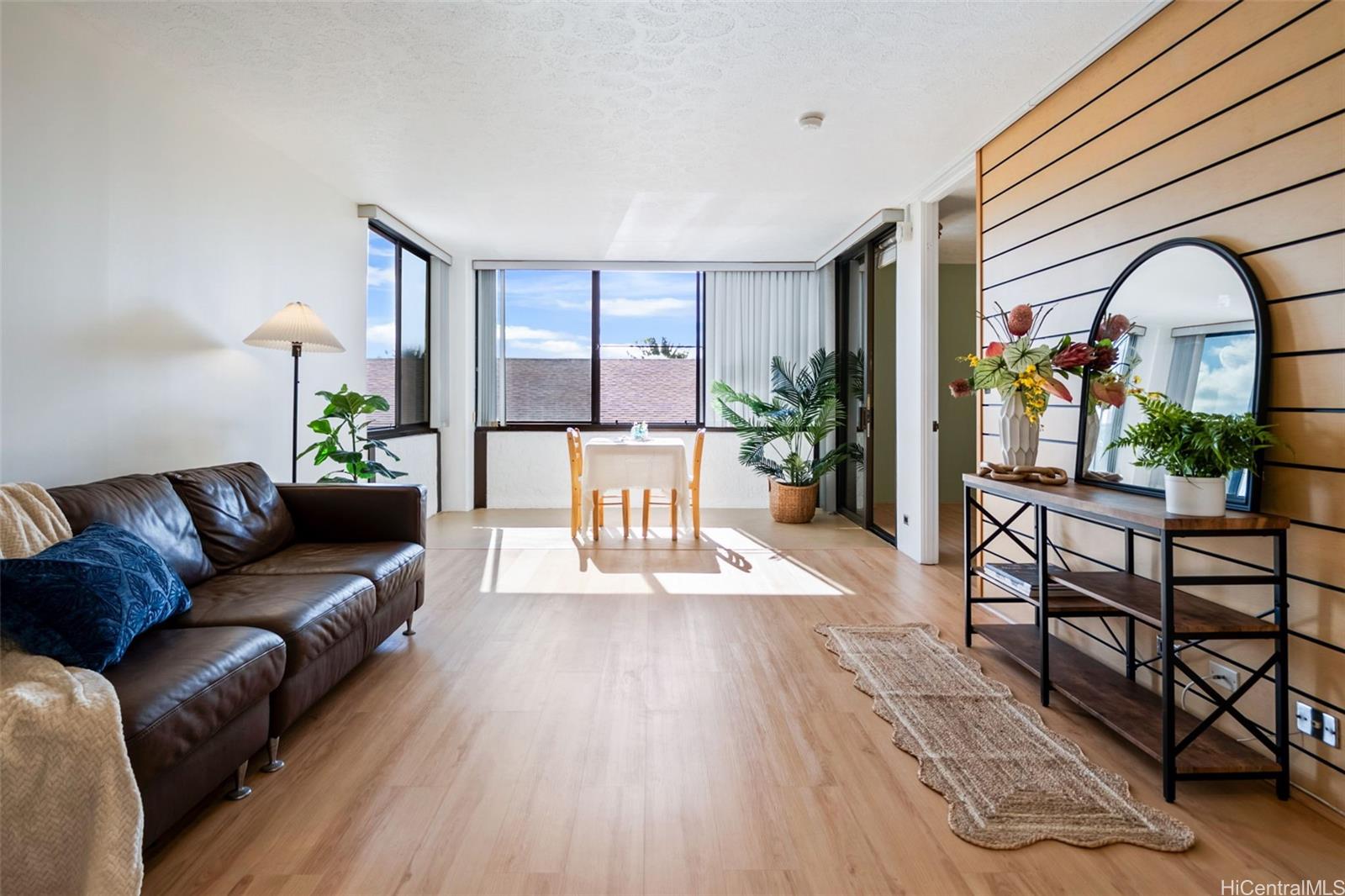 1505 Alexander Street 206