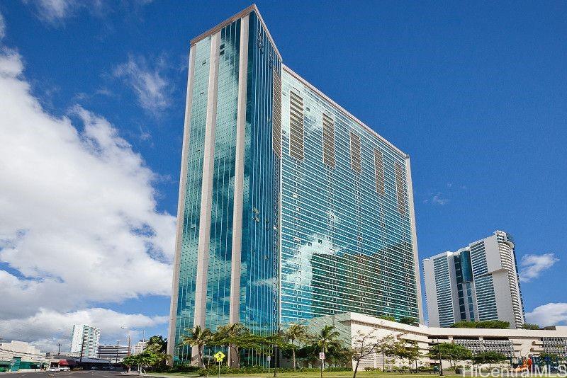 1177 Queen Street 4504