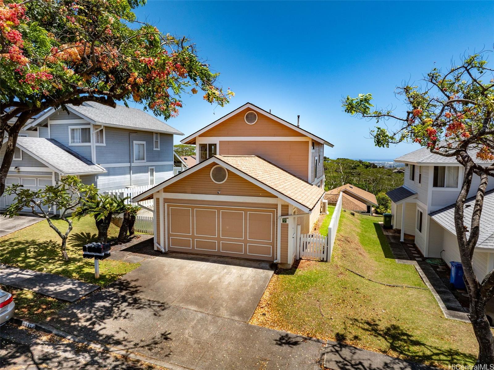 98-1941-J Kaahumanu Street 61