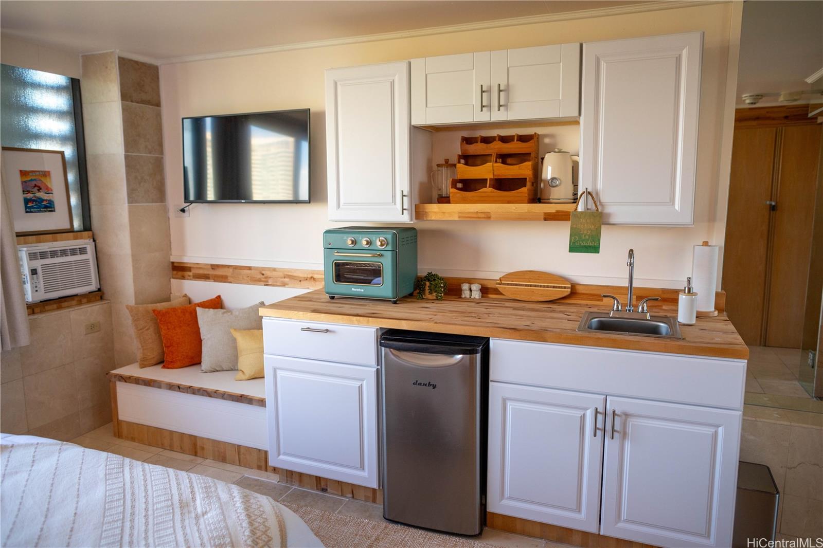 444 Niu Street  Unit 1607