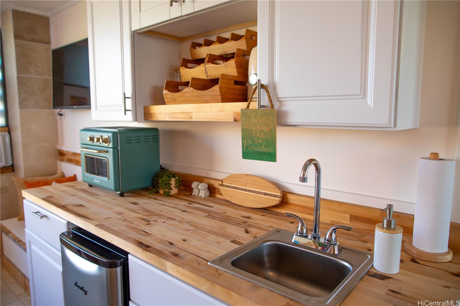 444 Niu Street  Unit 1607