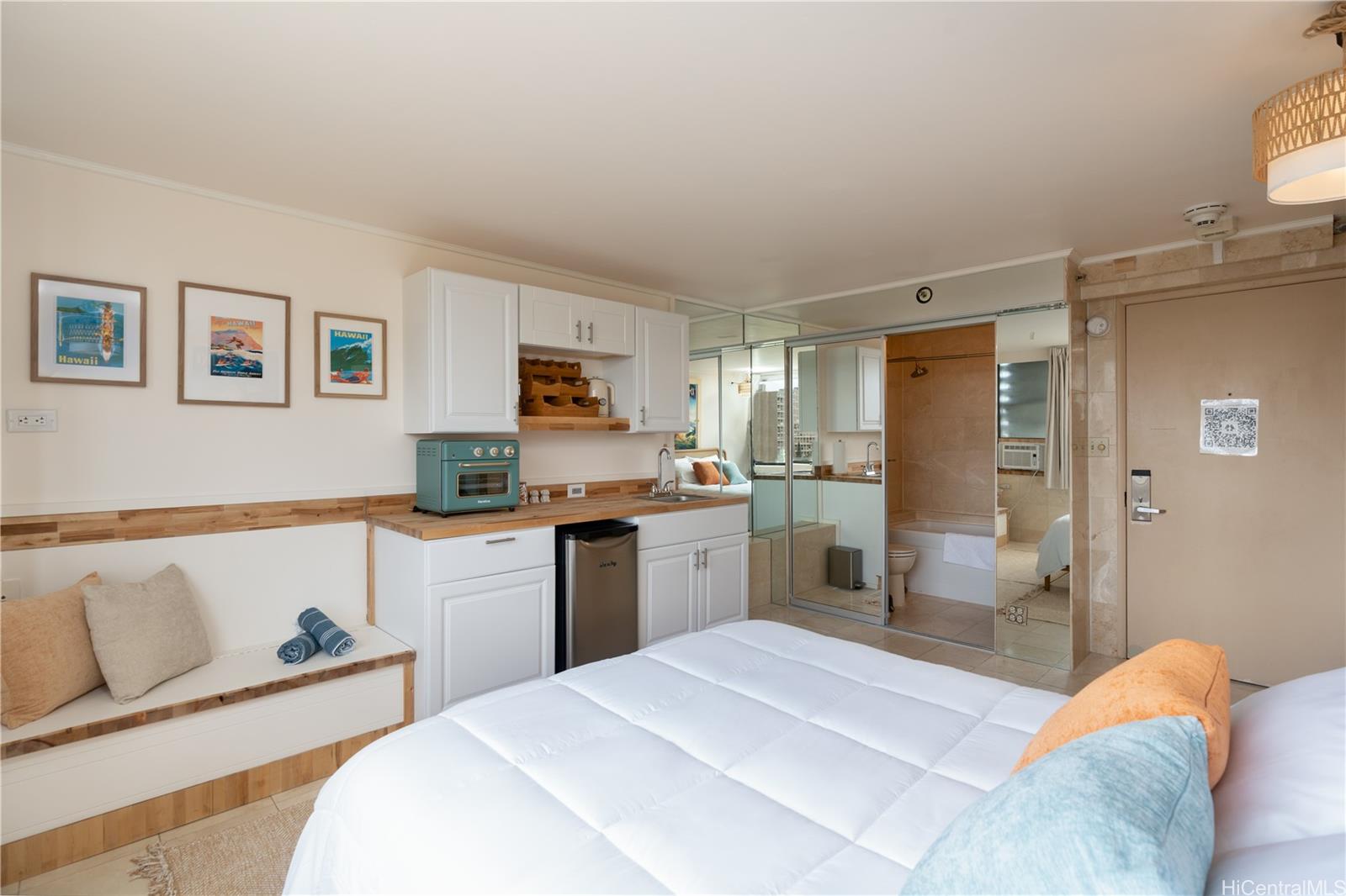 444 Niu Street  Unit 1607