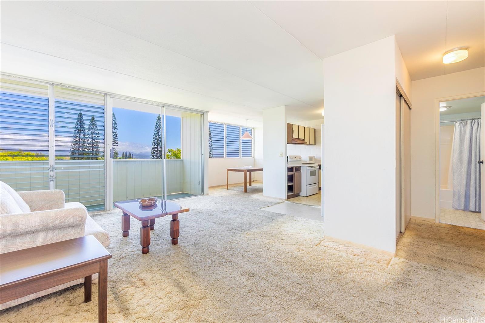 95-21 Kuahelani Avenue 402