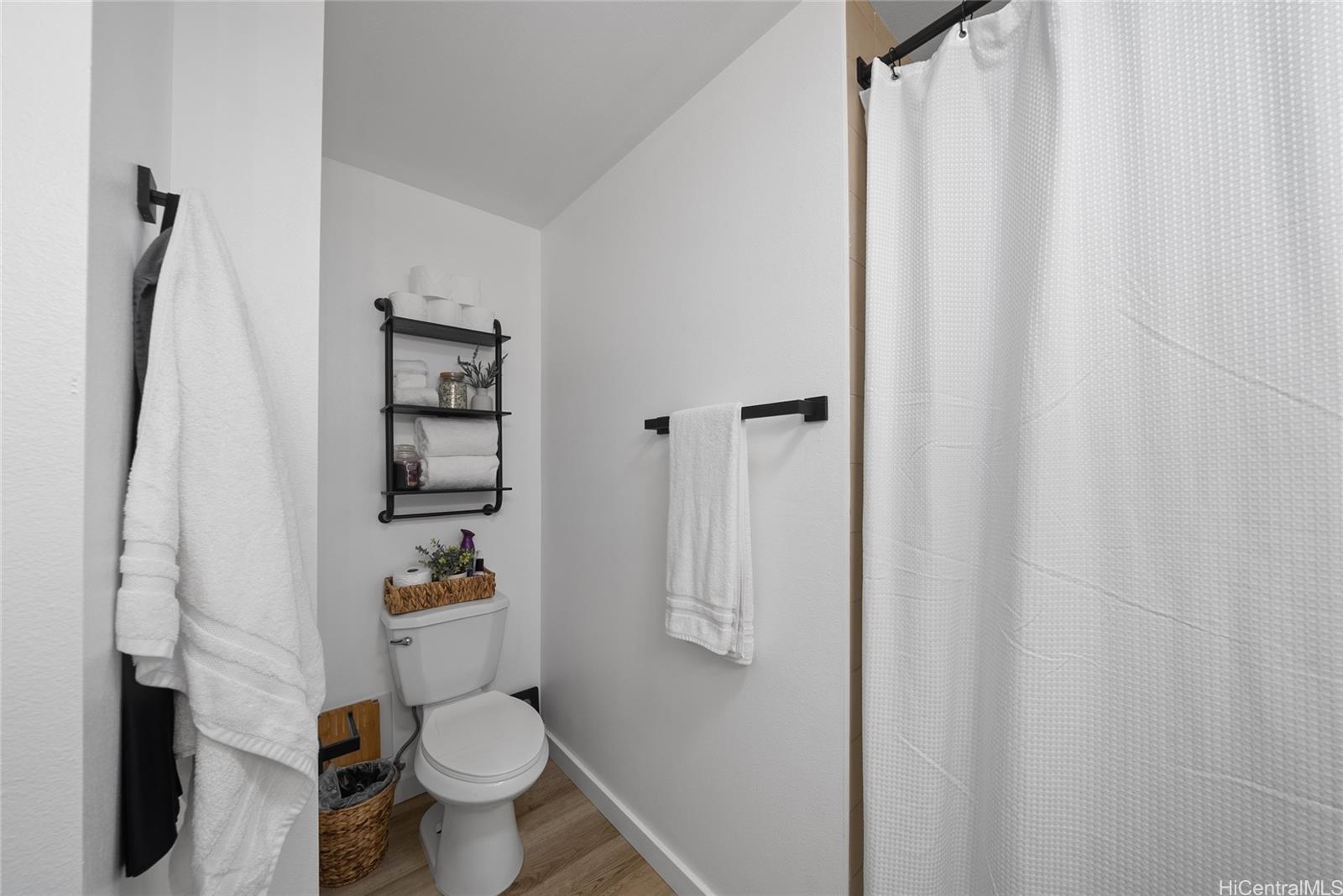 95-060 Waikalani Drive  Unit D202