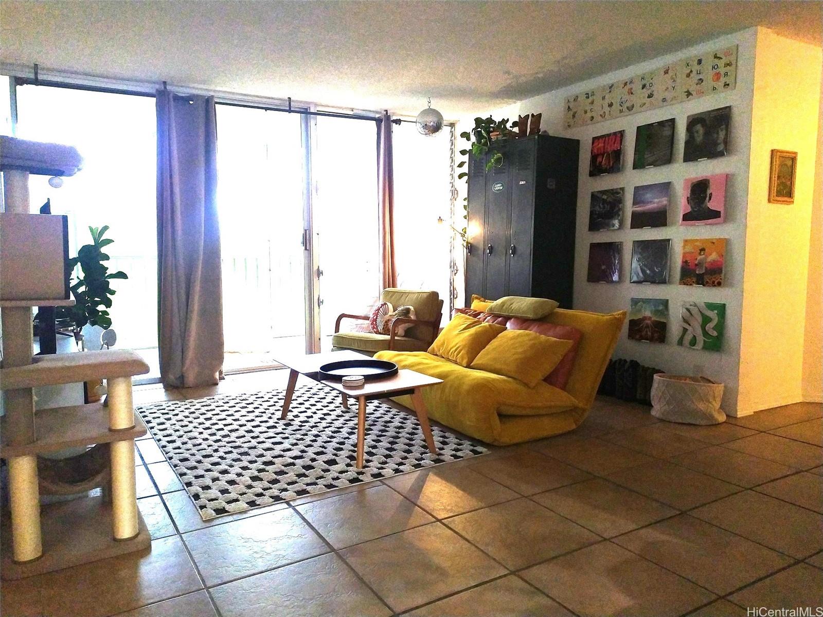 Photo 3 of 22
