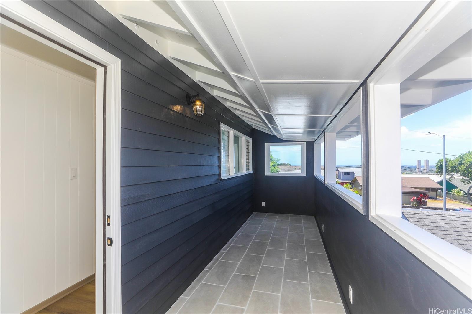 1052 Maiha Circle