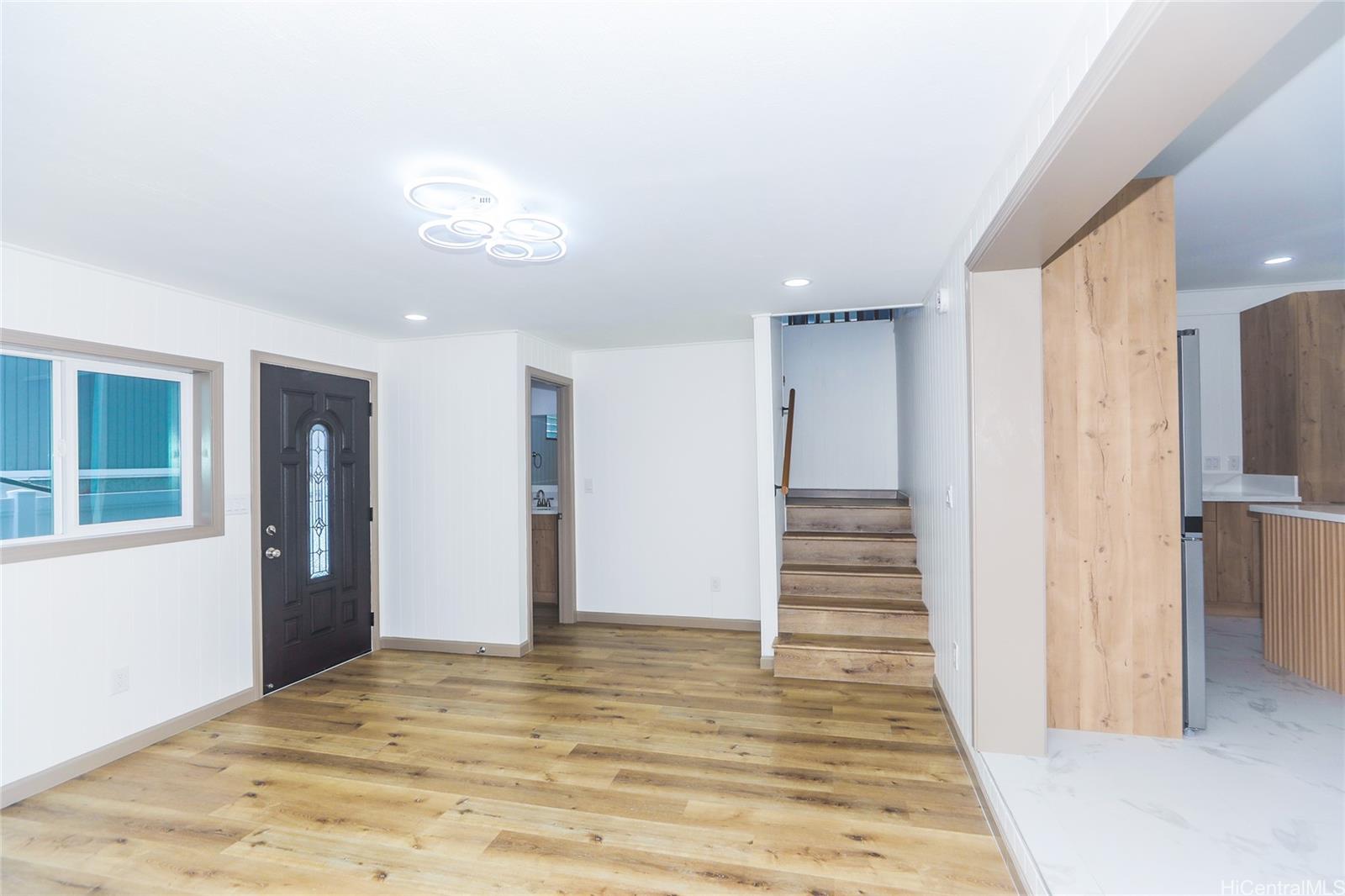 1052 Maiha Circle