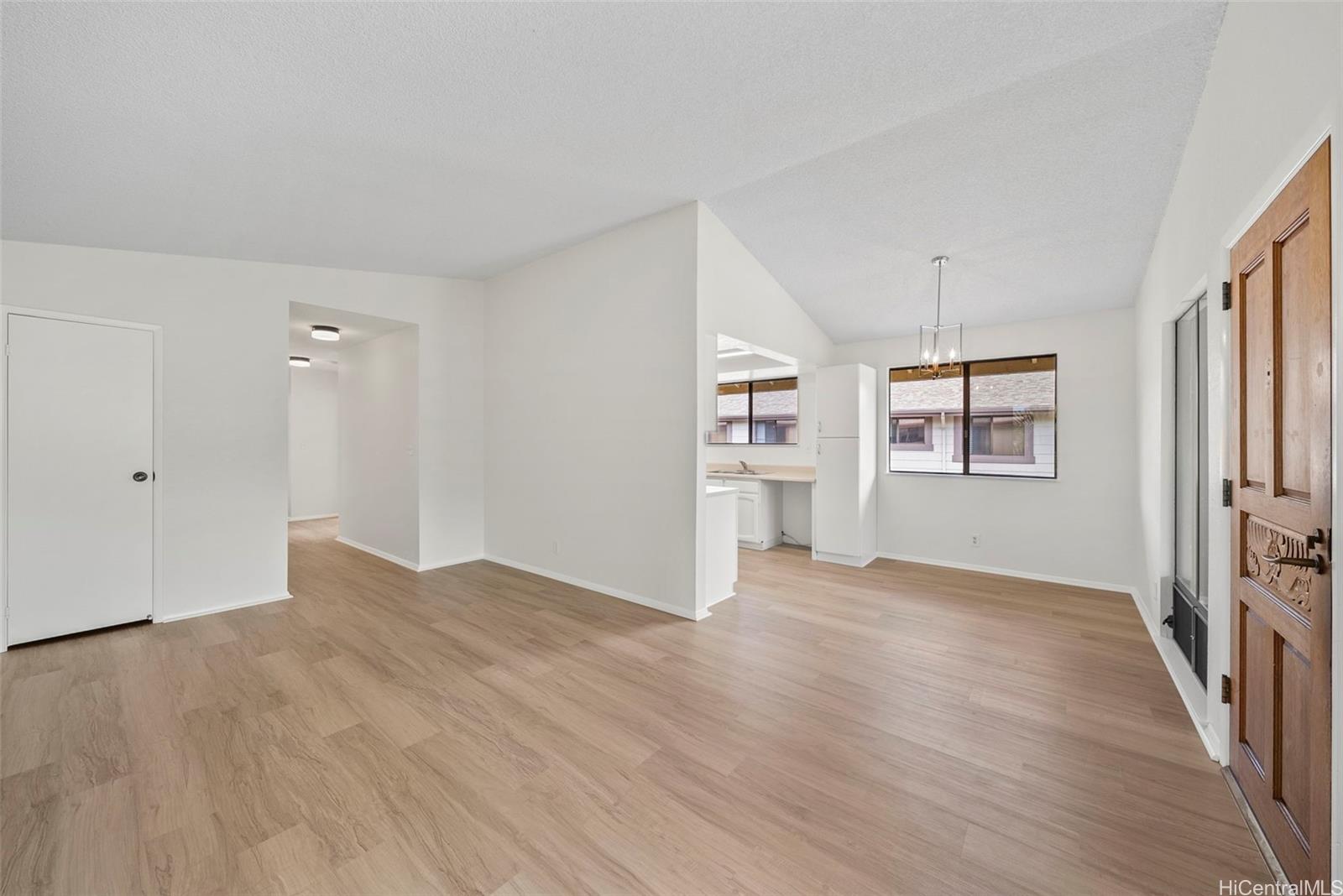 98-1796 Kaahumanu Street 61D
