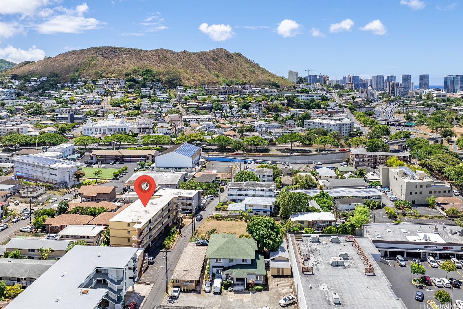 24 Hialoa Street 41