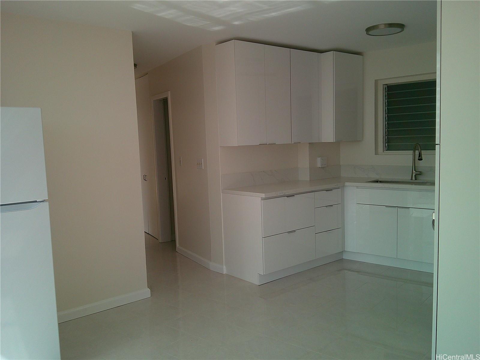 Photo 2 of 19