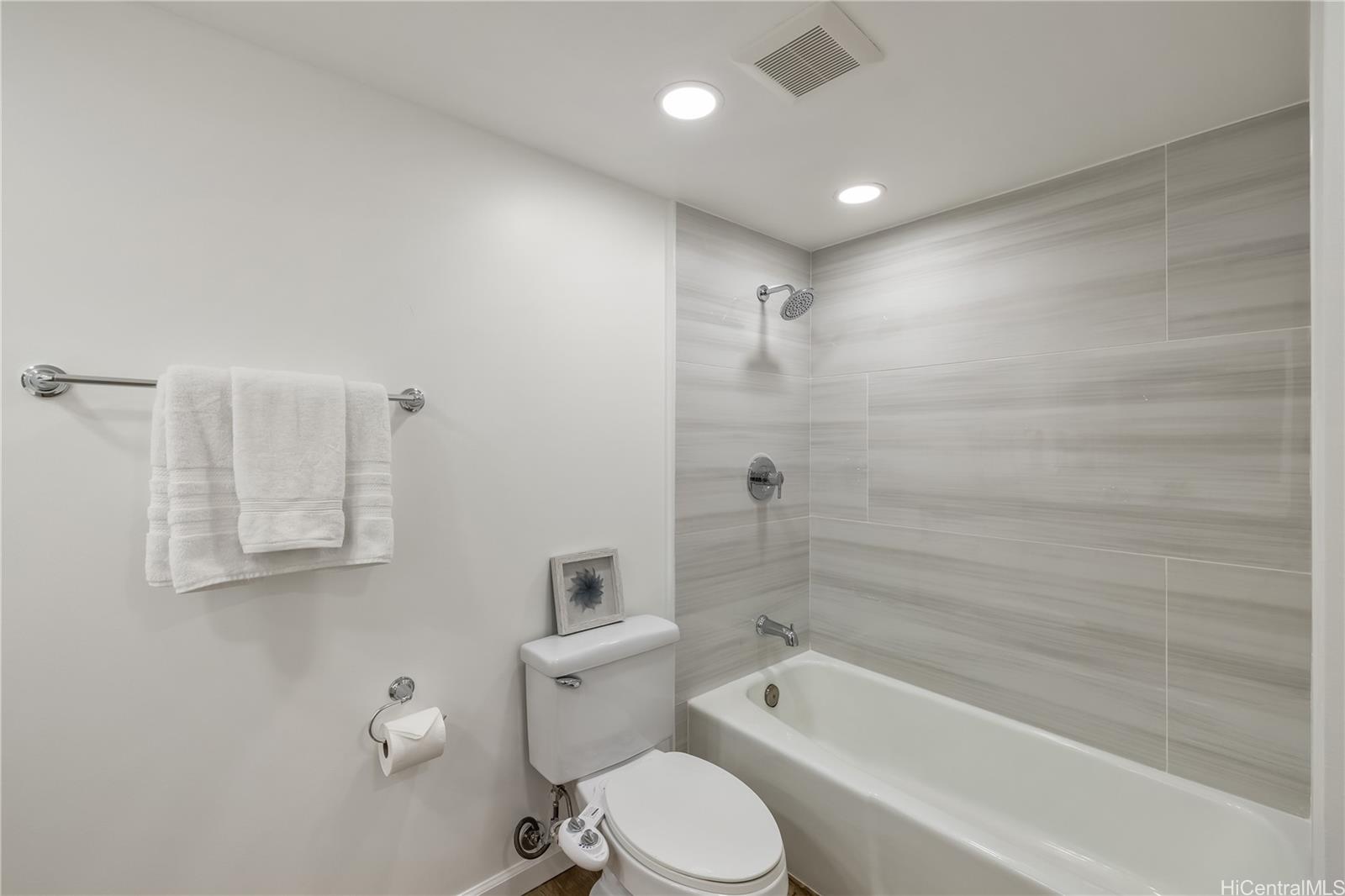 5070 Likini Street  Unit PH210