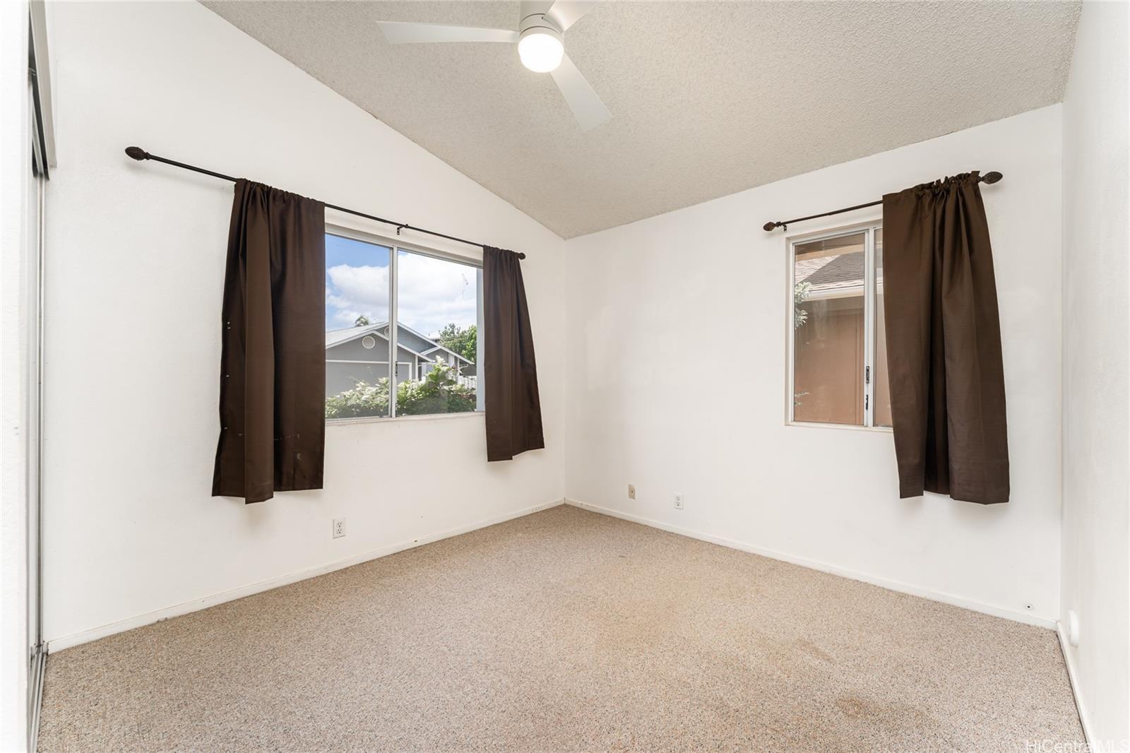 Photo 14 of 25
