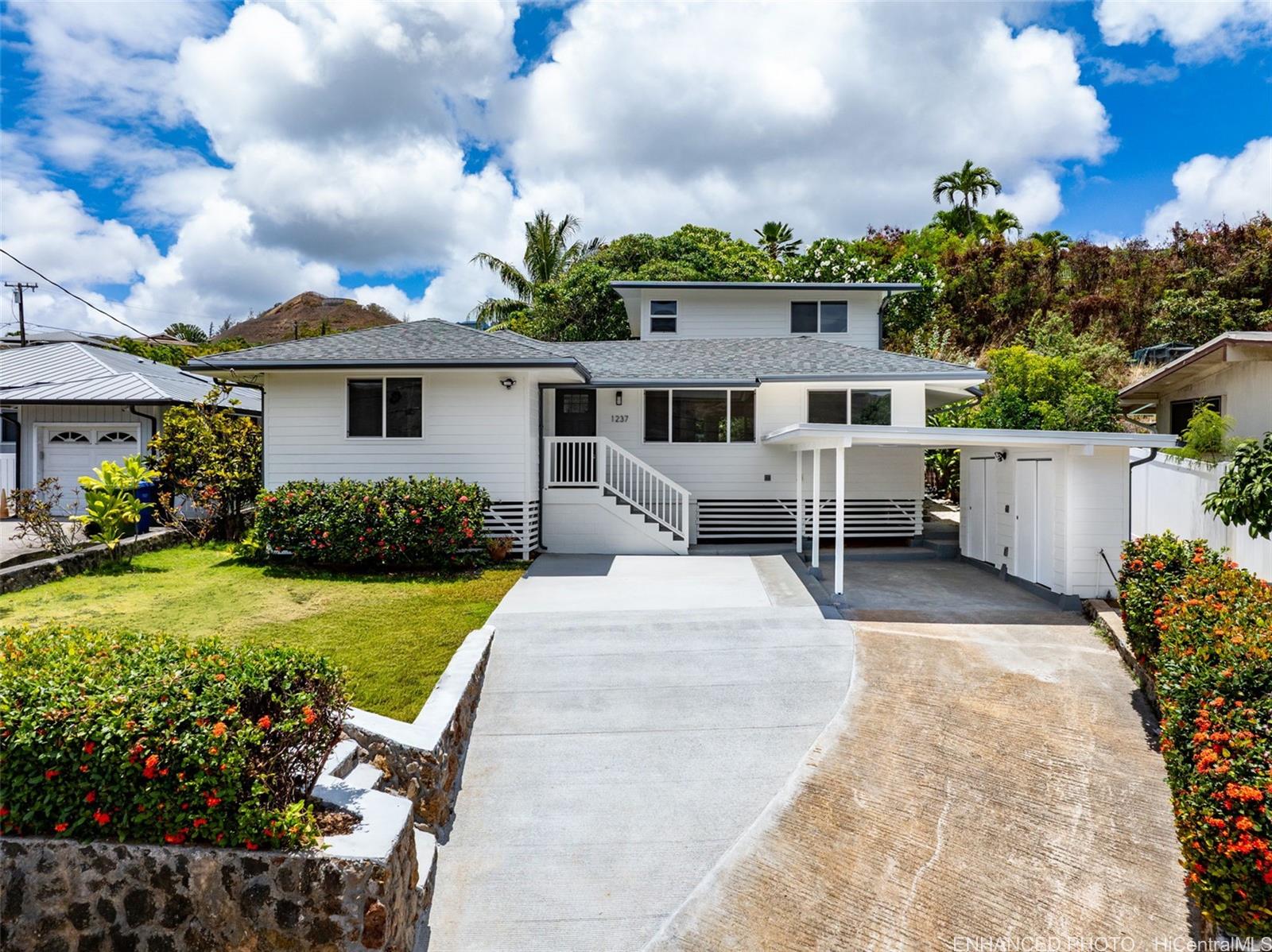 1237 Nanialii Street