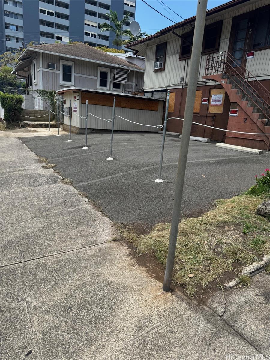 Photo 5 of 25