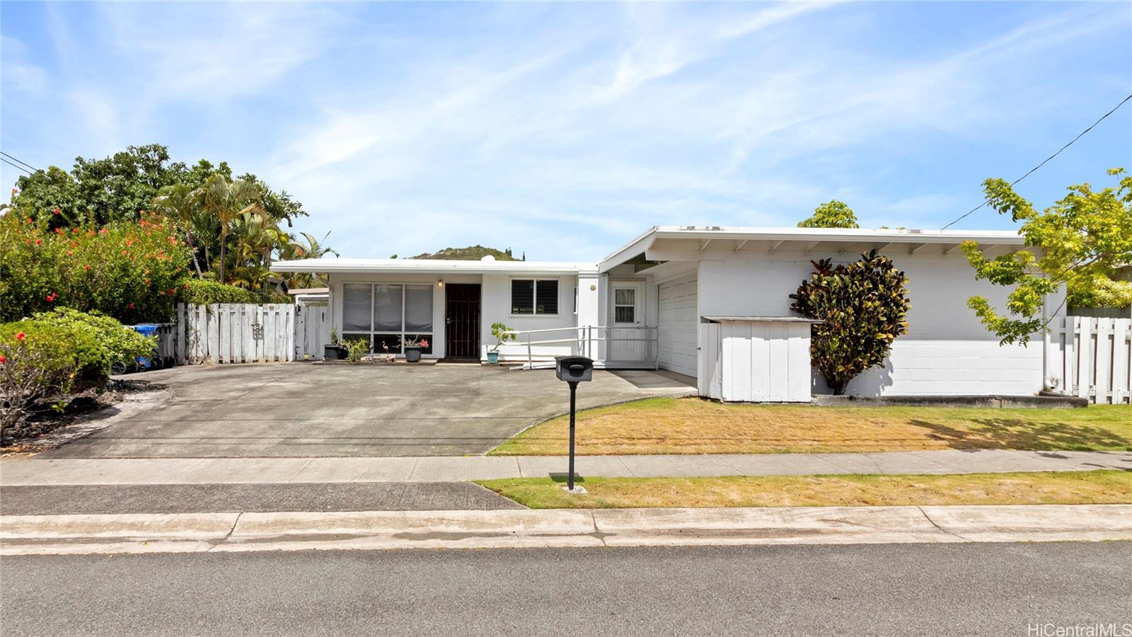 1392 Kahili Street