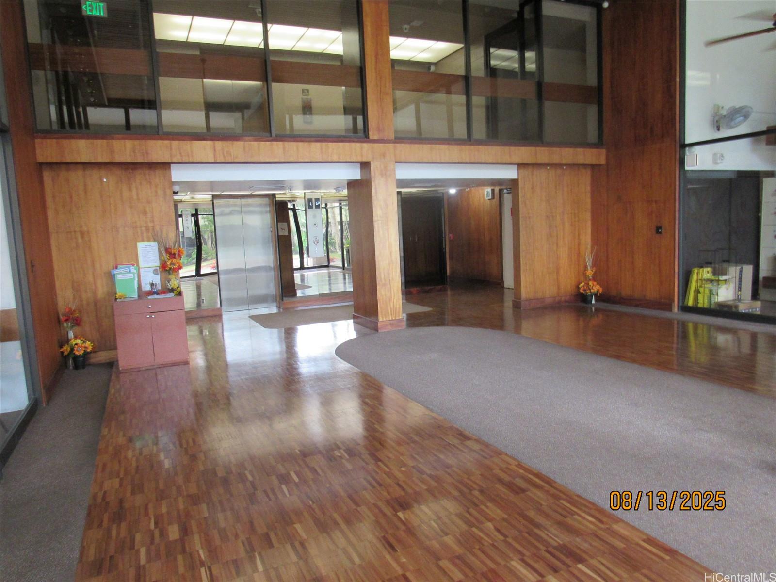 Photo 4 of 11