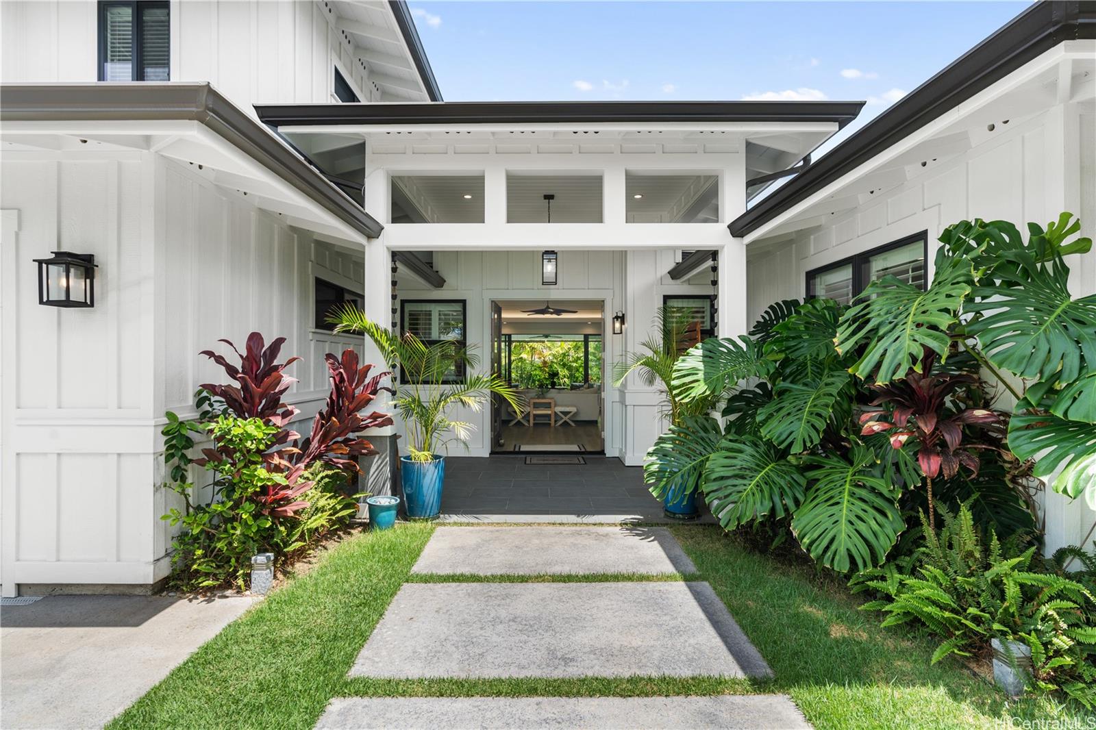 472 A N Kainalu Drive