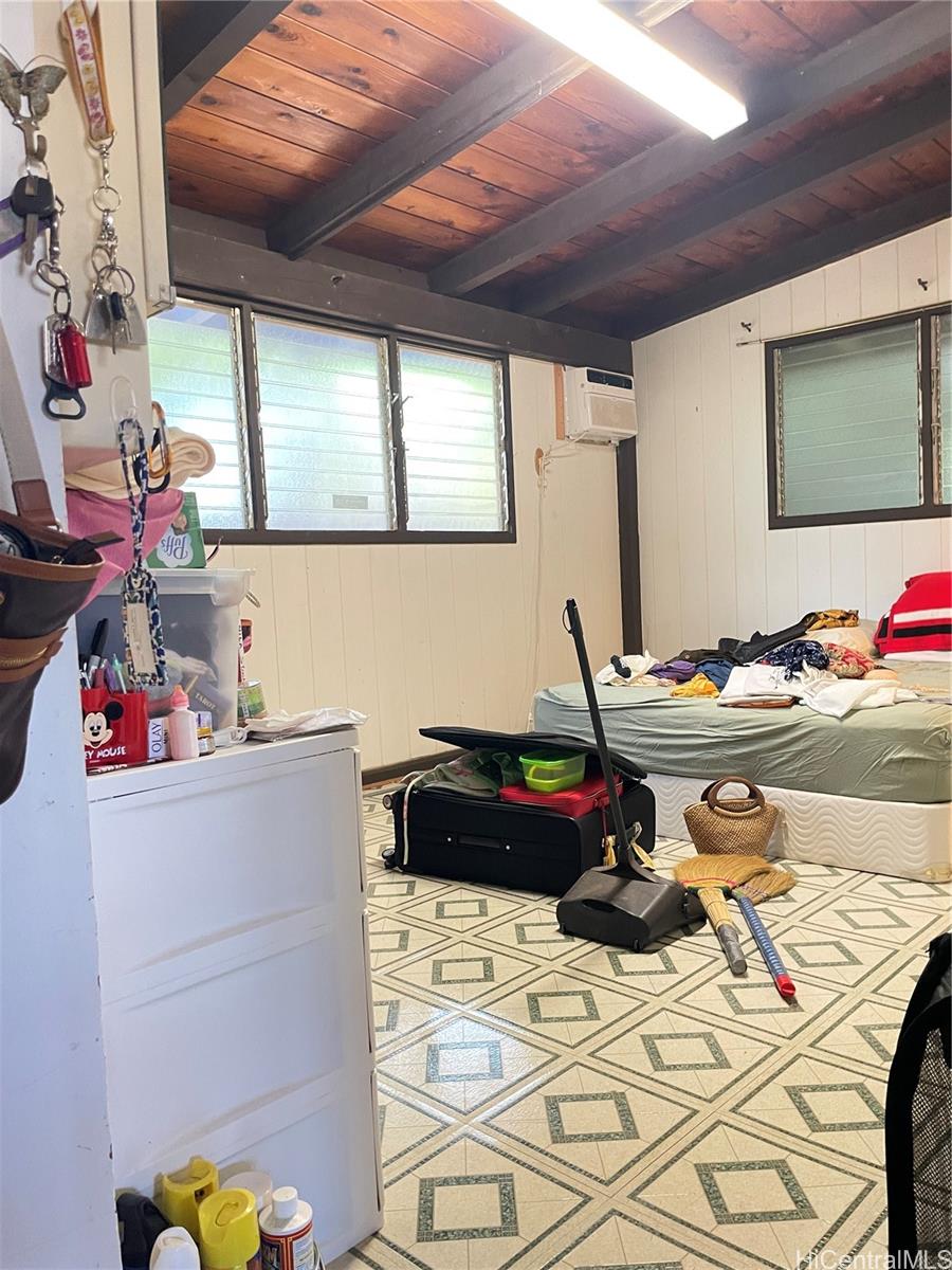 Photo 11 of 20