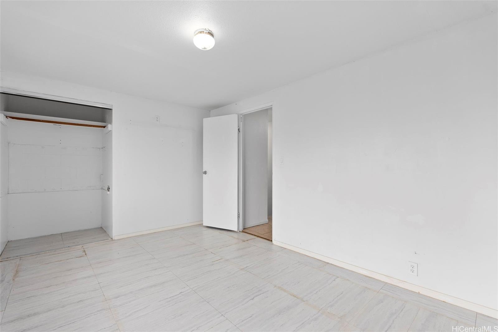 Photo 20 of 25