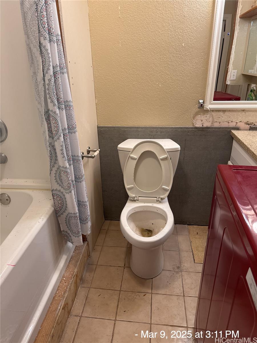 Photo 7 of 14