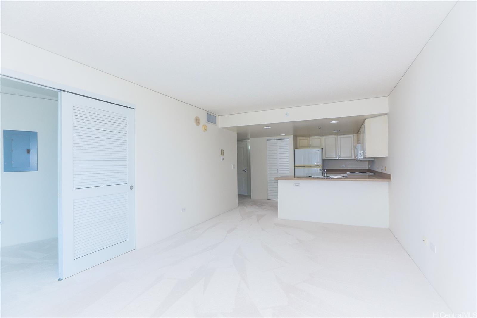 Photo 6 of 24
