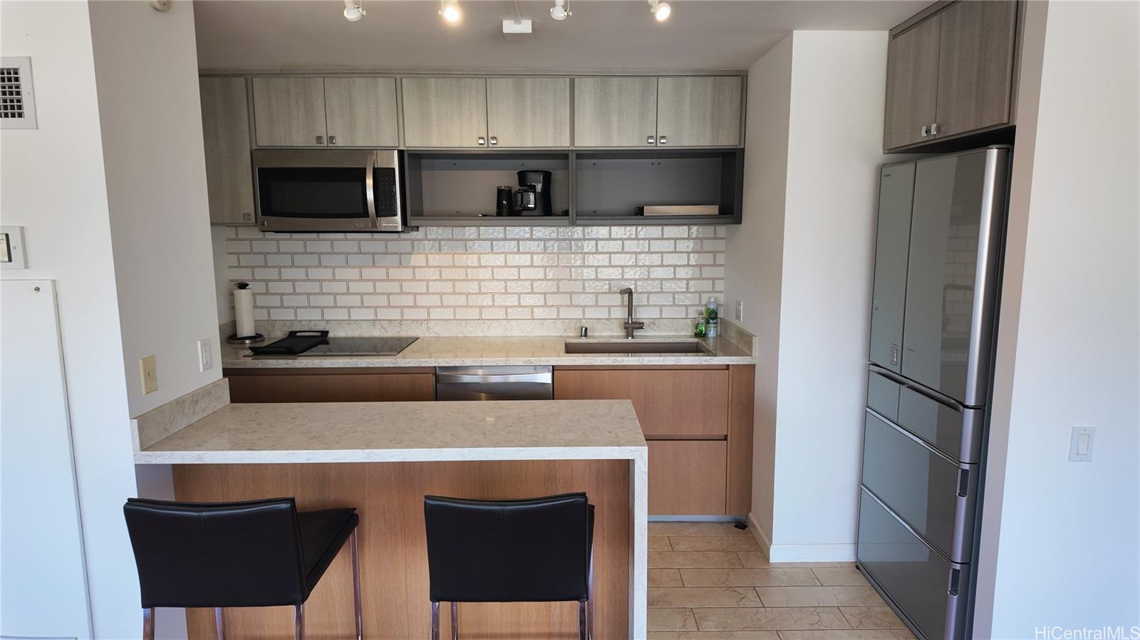 1778 Ala Moana Boulevard  Unit 3306