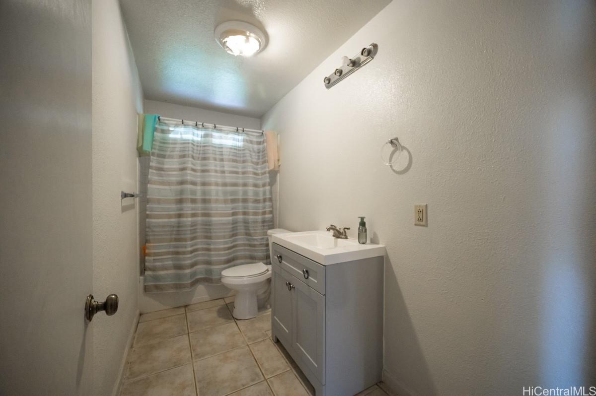Photo 11 of 20