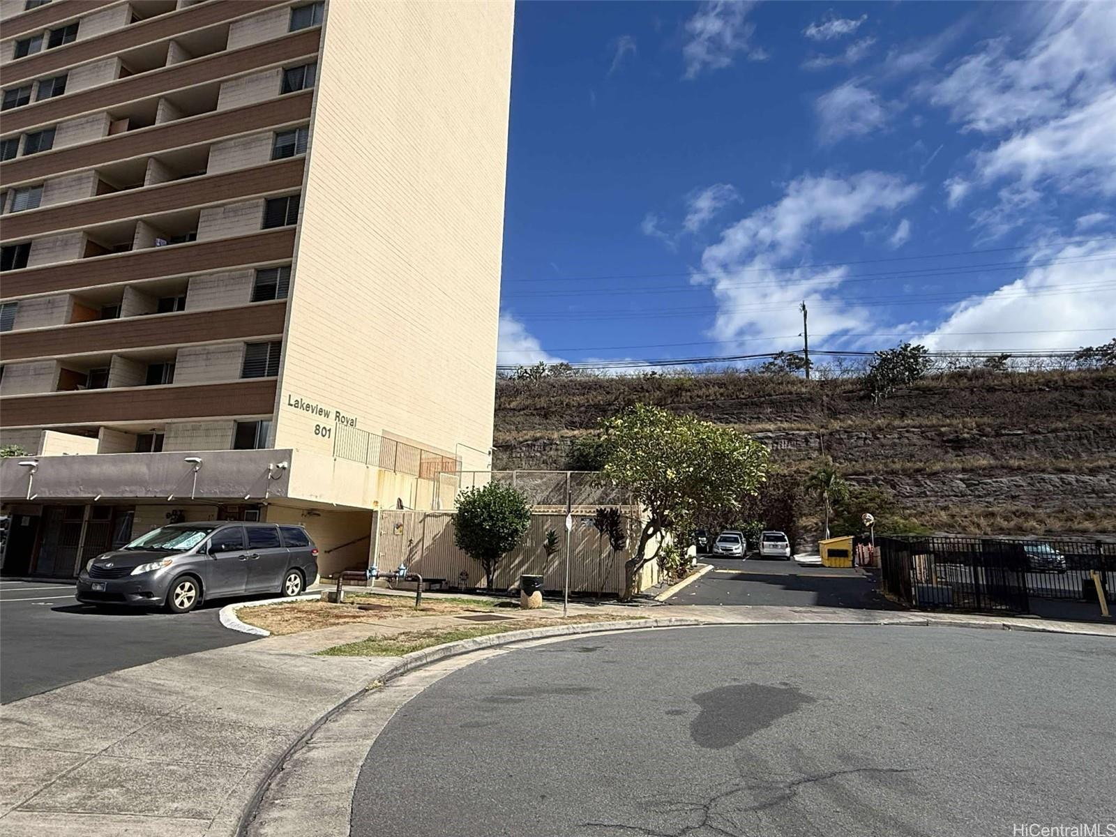801 Ala Nioi Place 905