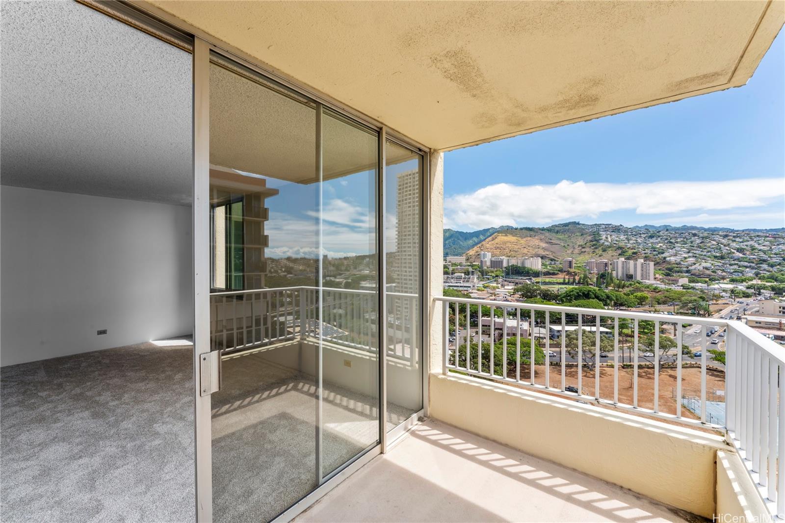 2740 Kuilei Street  Unit 1902
