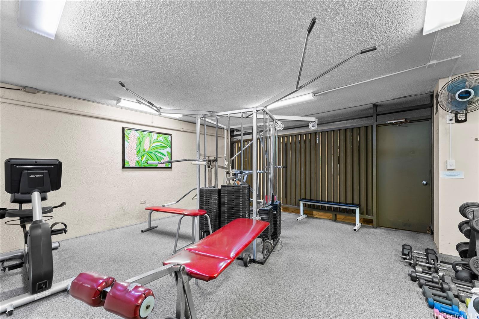 2740 Kuilei Street  Unit 1902