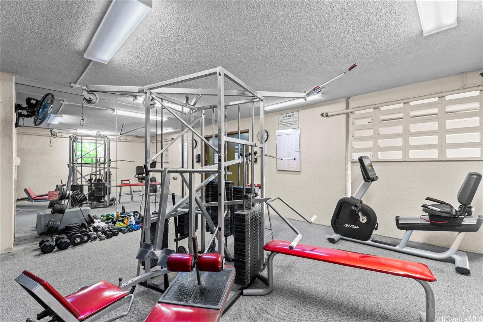 2740 Kuilei Street  Unit 1902