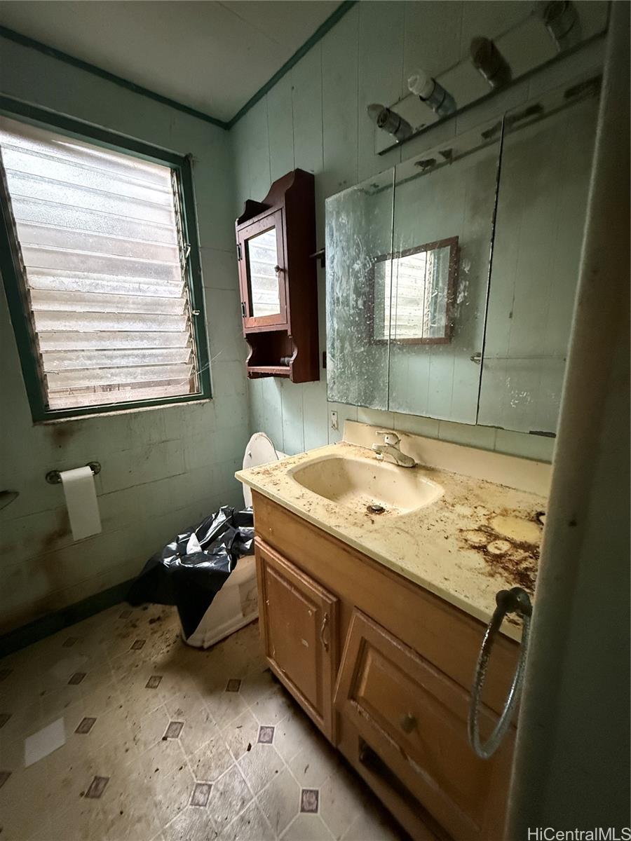 Photo 22 of 25