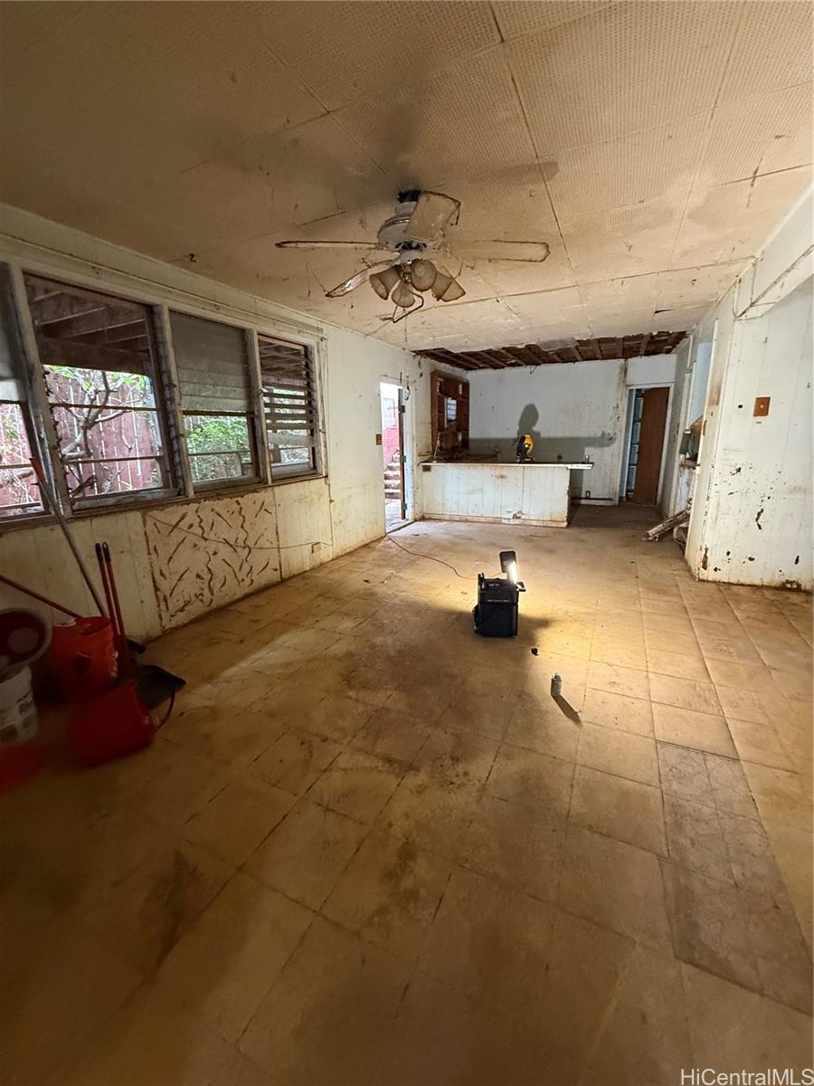 Photo 5 of 25