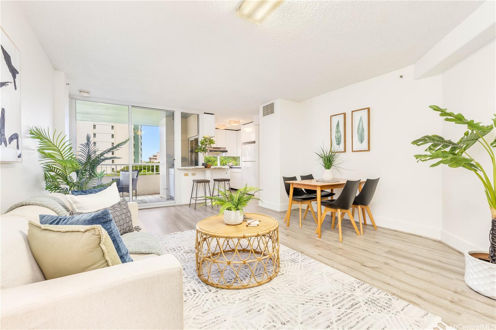 1212 Nuuanu Avenue 505