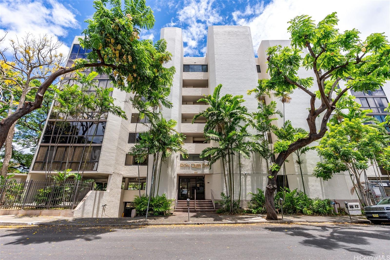 222 Vineyard Street  Unit PH3