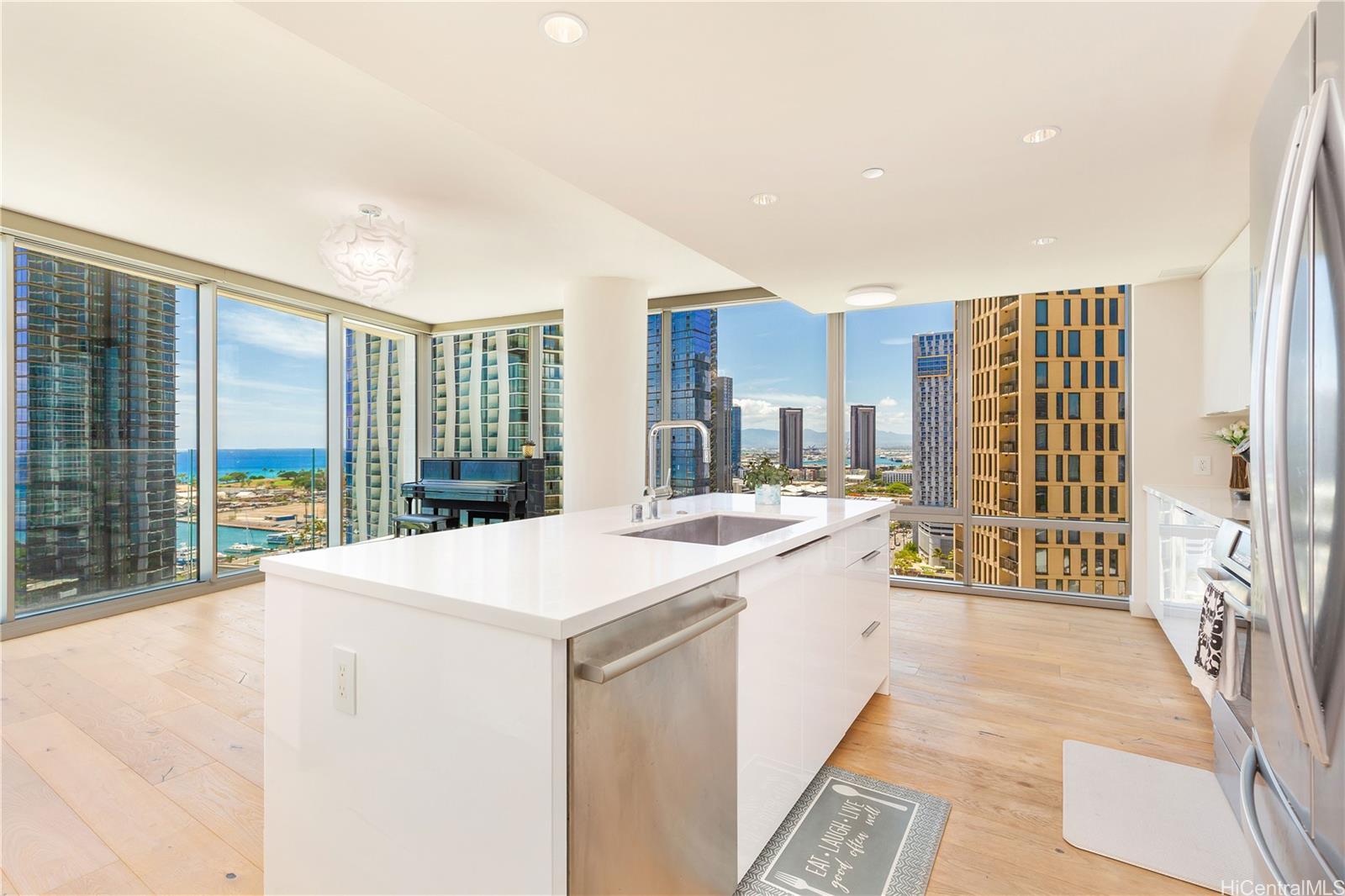 1001 Queen Street  Unit 1801