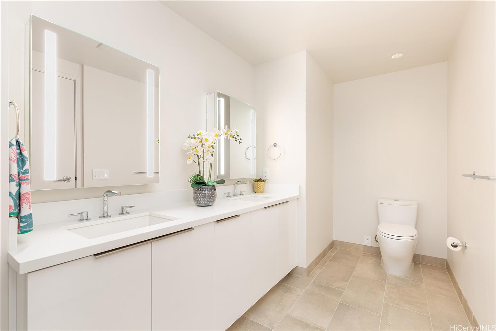 1001 Queen Street  Unit 1801