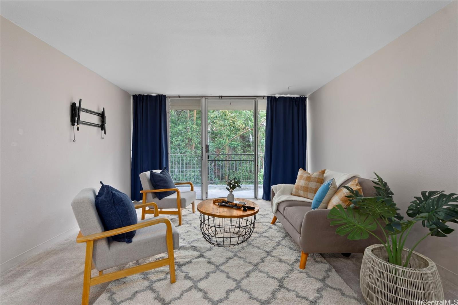 95-2039 Waikalani Place  Unit C202