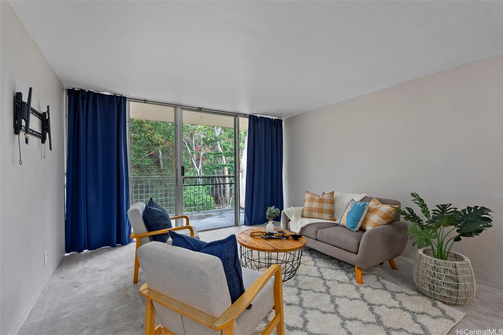 95-2039 Waikalani Place  Unit C202